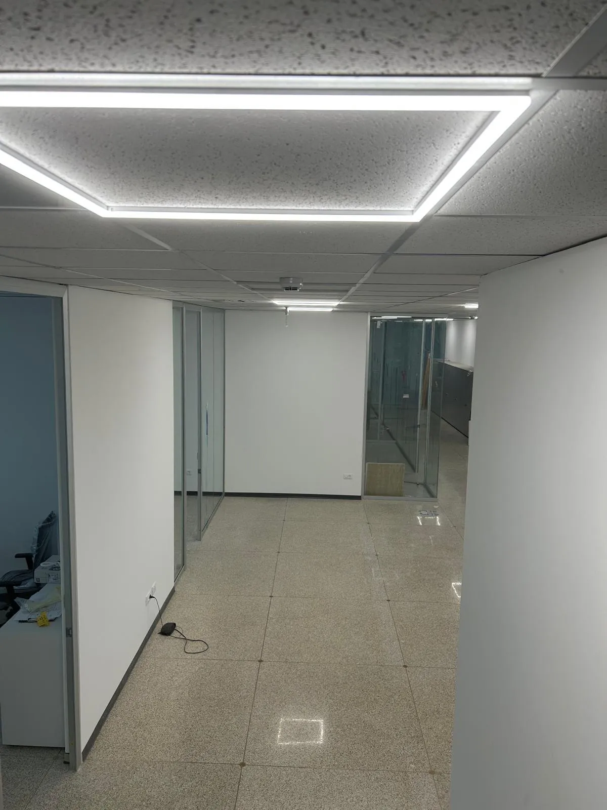 Uffici con pareti e controsoffitto in cartongesso